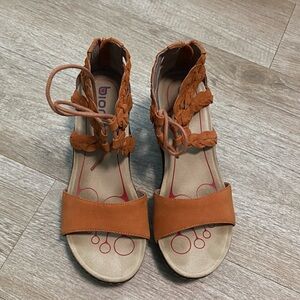 BIONICA RUSTY ORANGE WEDGE SANDALS SIZE 9M